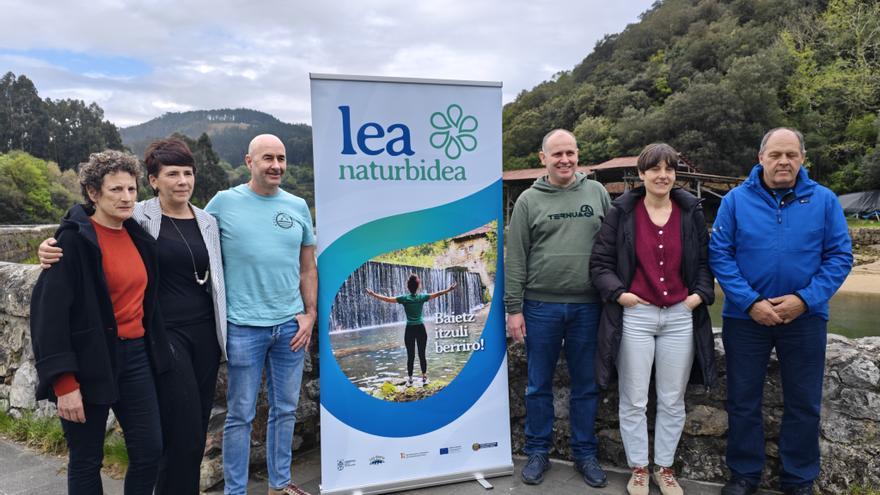 Lea Ibarra presenta el itinerario histórico Lea Naturbidea