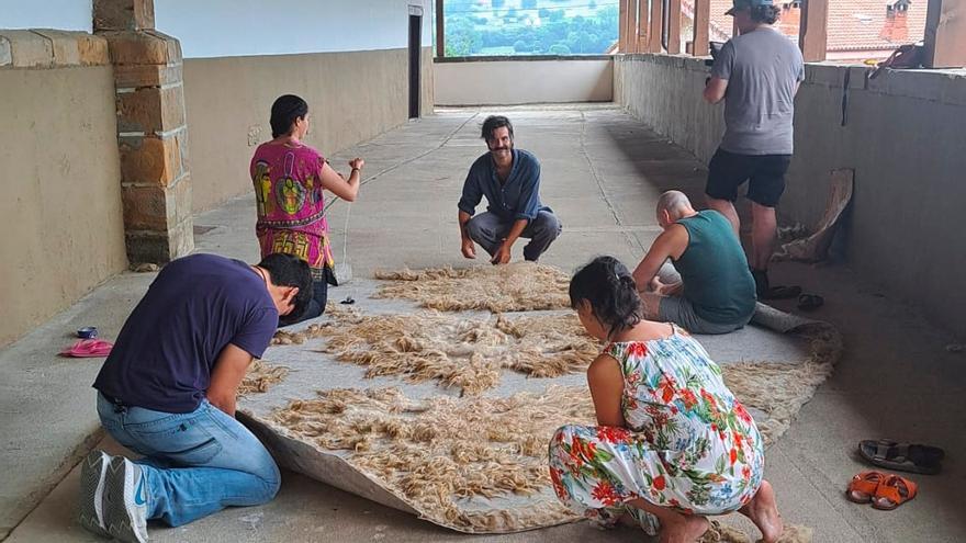 Mutur Beltz expone en la Facultad de Bellas Artes de la EHU el arte surgido del mundo pastoril
