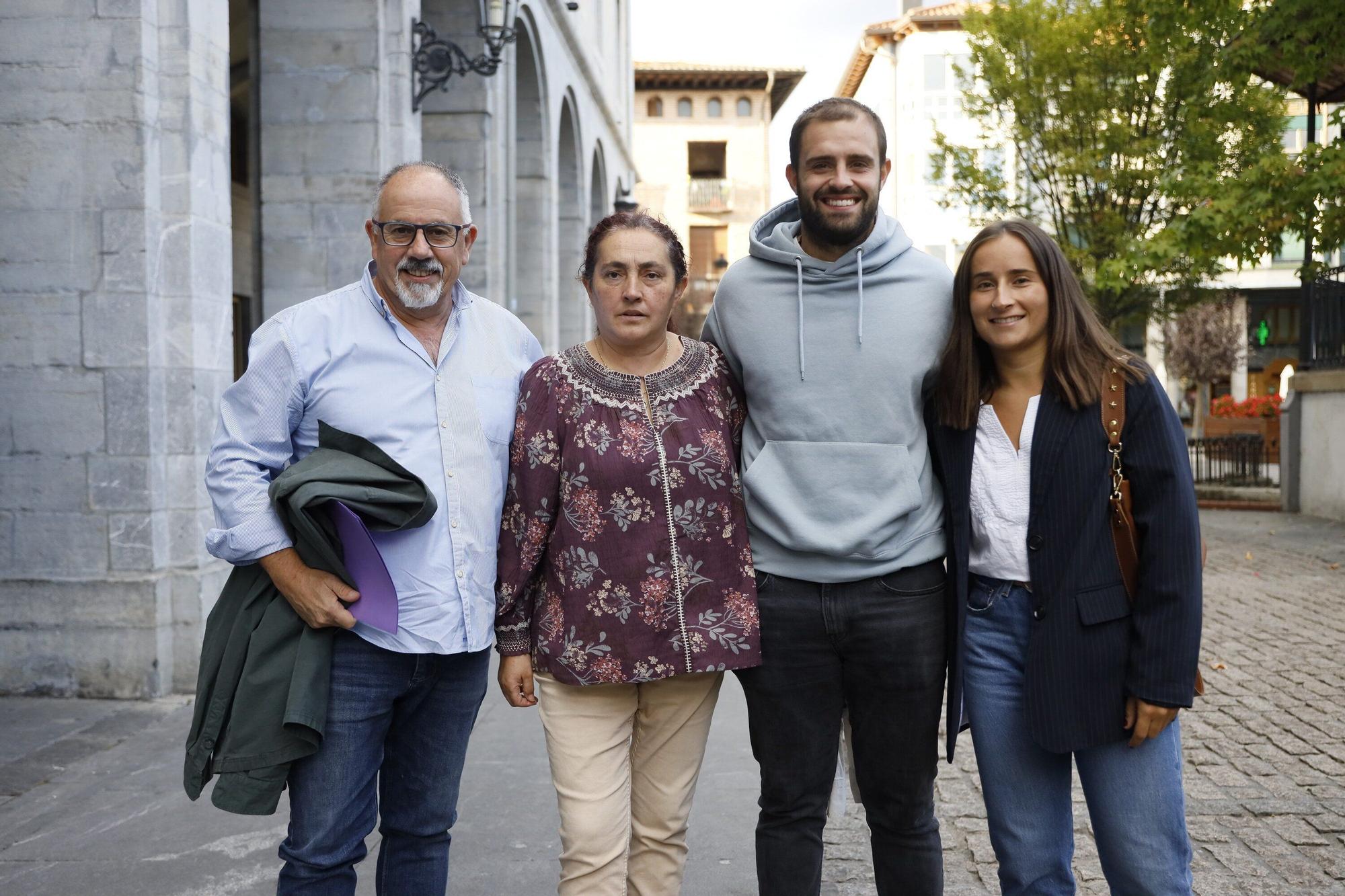 En imágenes: Entrega de los premios DEIA Laboral Kutxa Hemendik Sariak de la comarca Nerbioi-Ibaizabal