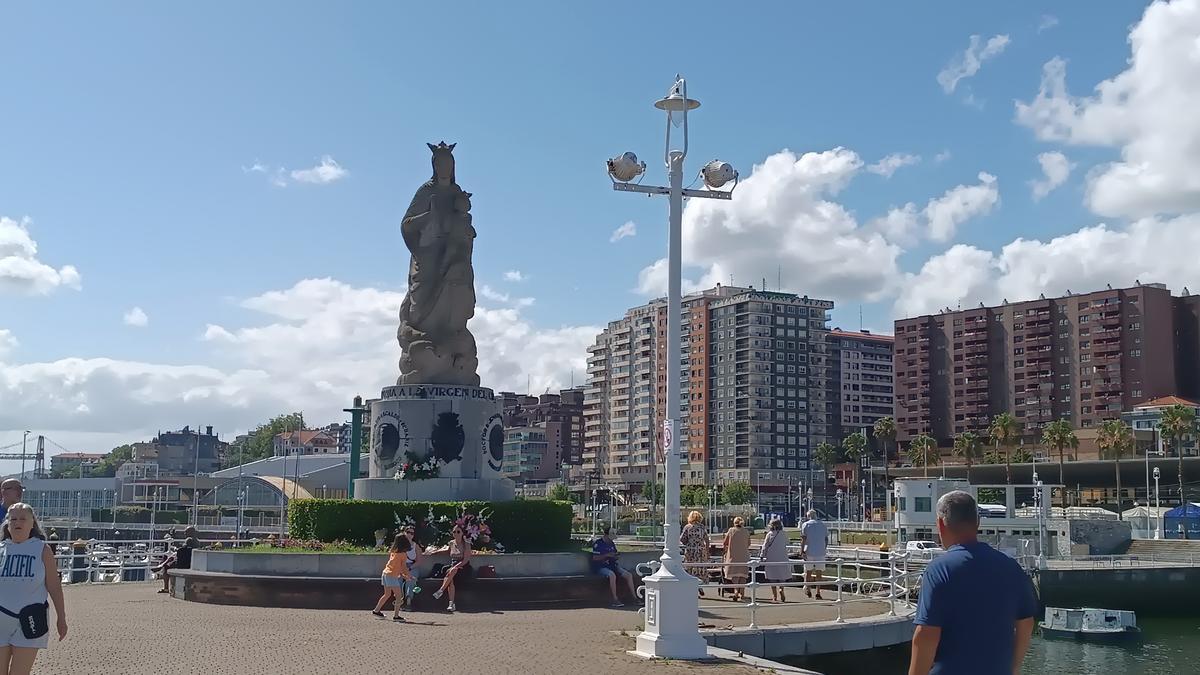 Santurtzi restaurará la icónica estatua de la Virgen del Carmen Santurtzi restaurará la icónica estatua de la Virgen del Carmen