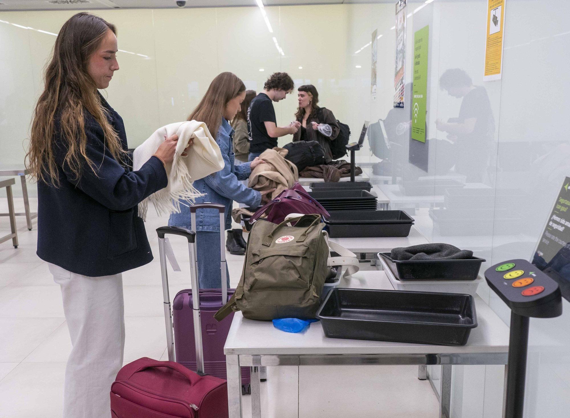 En imágenes: Foronda estrena los vuelos regulares a Barcelona y Madrid