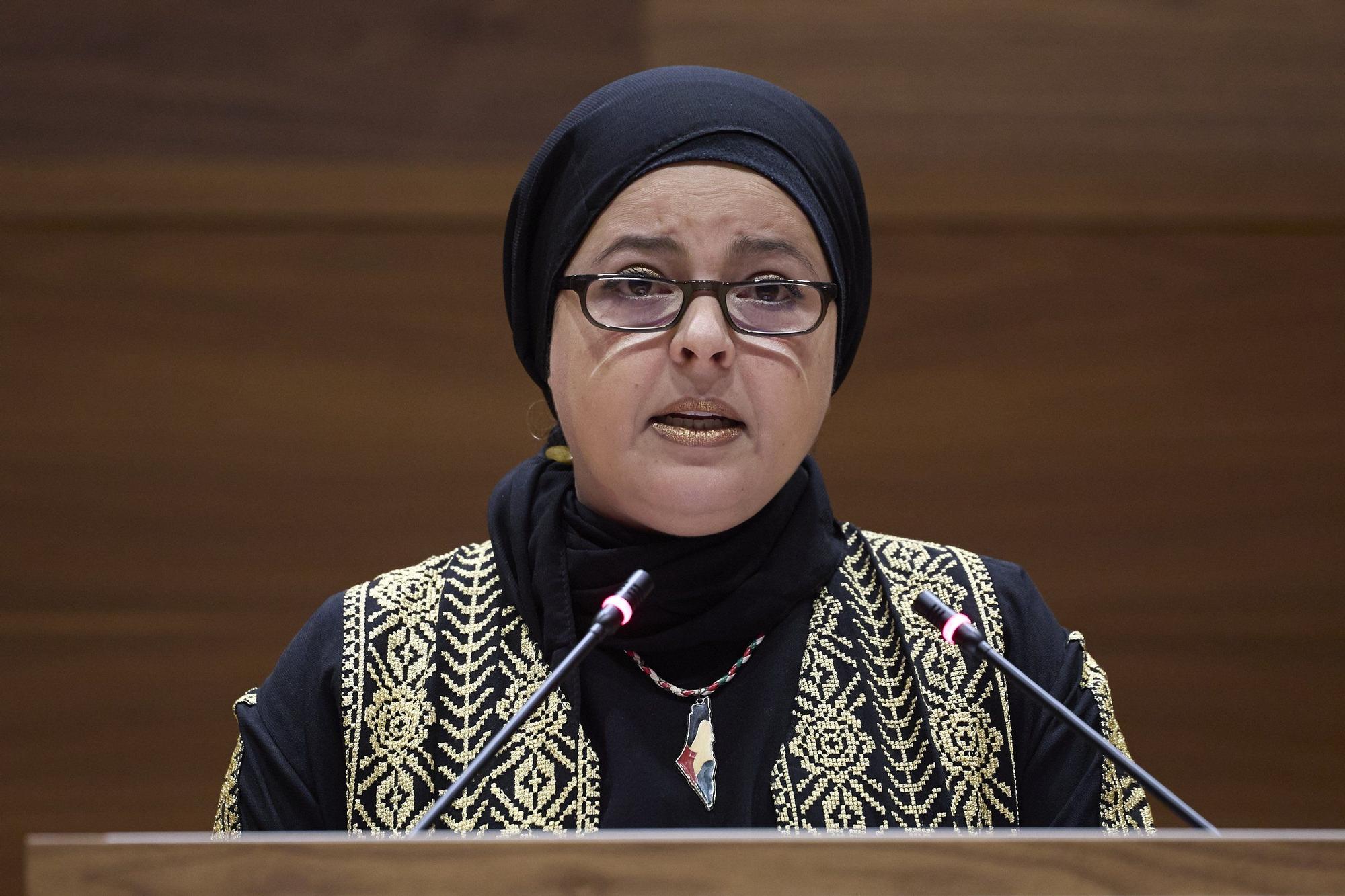 Fotos de la entrega de la Medalla de Oro del Parlamento de Navarra