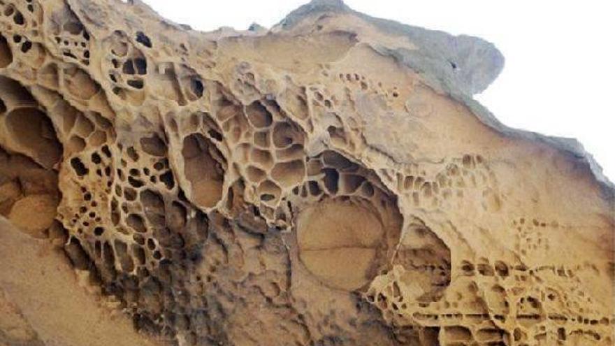 Ulia acoge una exposición  sobre la geología de este monte