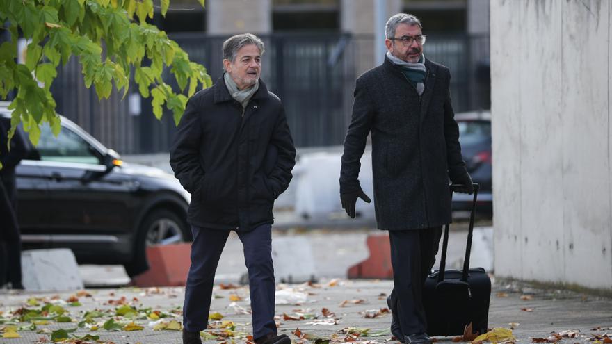 Los hijos de Pujol alegan incompetencia del tribunal, la prescripción de delitos o su &quot;indefensión&quot; en el primer día de juicio