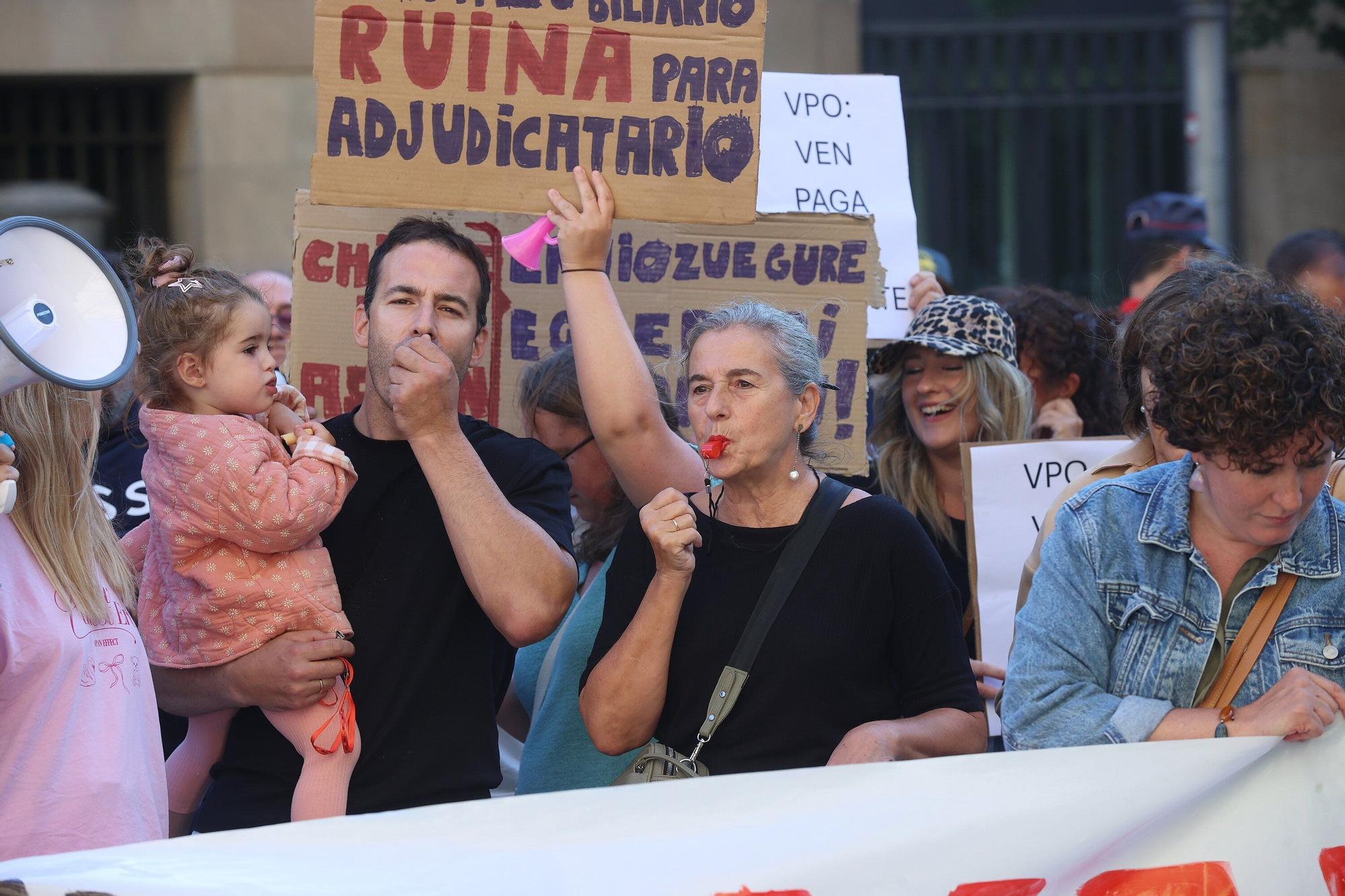 Concentración de familias afectadas por los pisos de Maristas