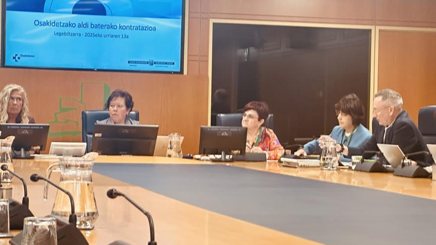 Osakidetza lanzará en 2026 una OPE de difícil cobertura para reforzar la atención sanitaria en las zonas con más necesidad
