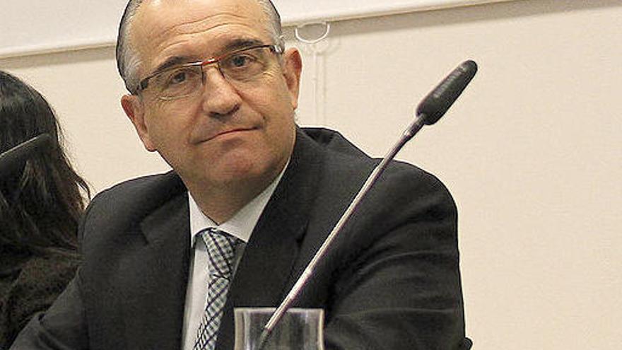 Maya: &quot;El presupuesto de Osasuna tiene que bajar a unos 8 millones de euros&quot;