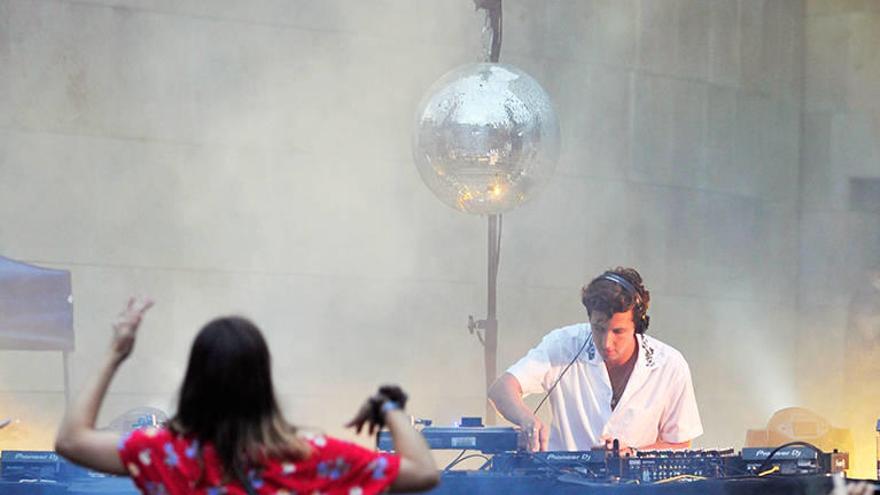 Bailes de titanio con ‘Jamie xx’ junto al museo