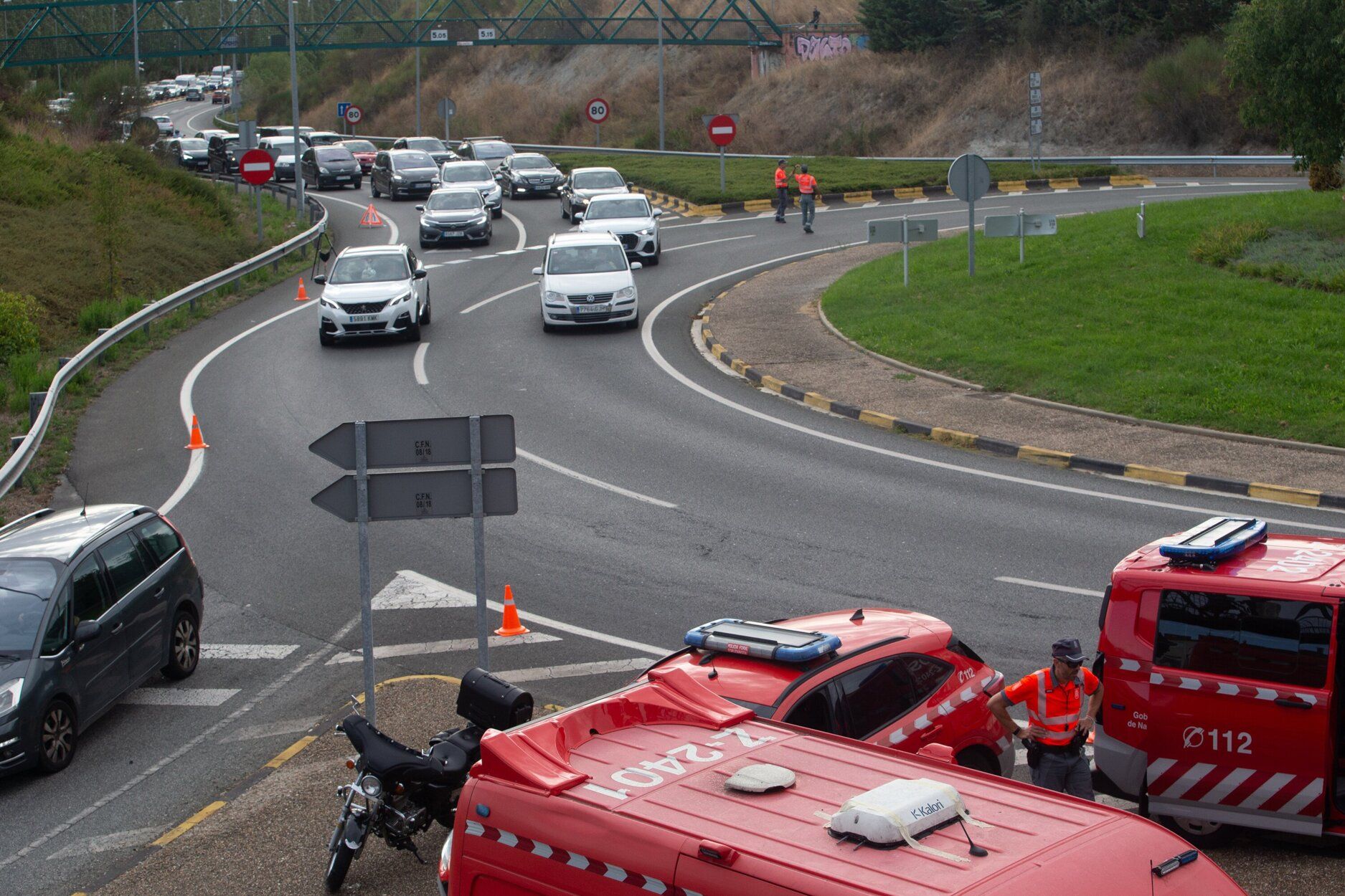 Fotos del lugar del accidente mortal de un motorista de 76 años en Ansoáin