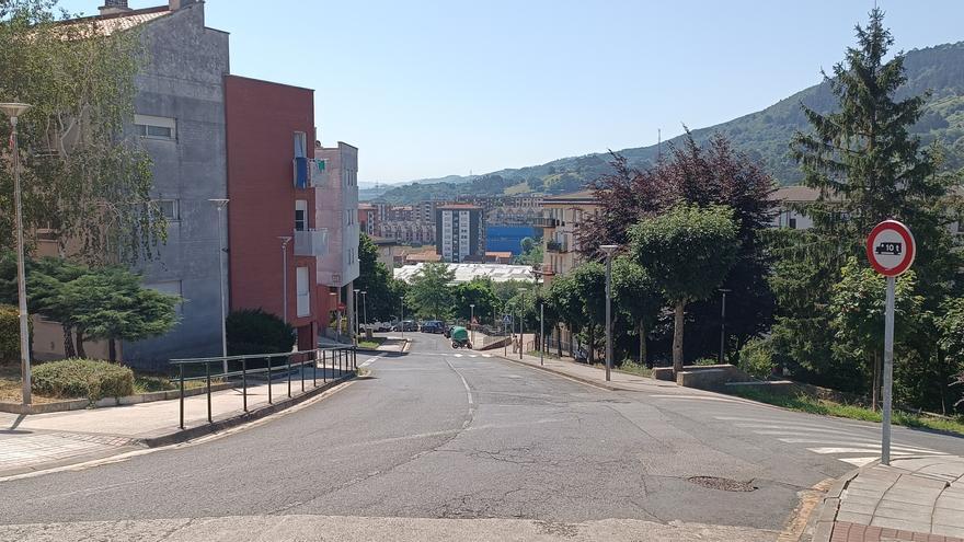 Ortuella colocará tres rampas mecánicas en el barrio de Aiega