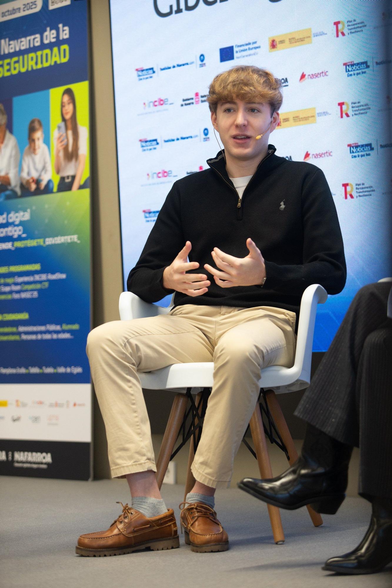 Fotos del Foro Hiria sobre ciberseguridad