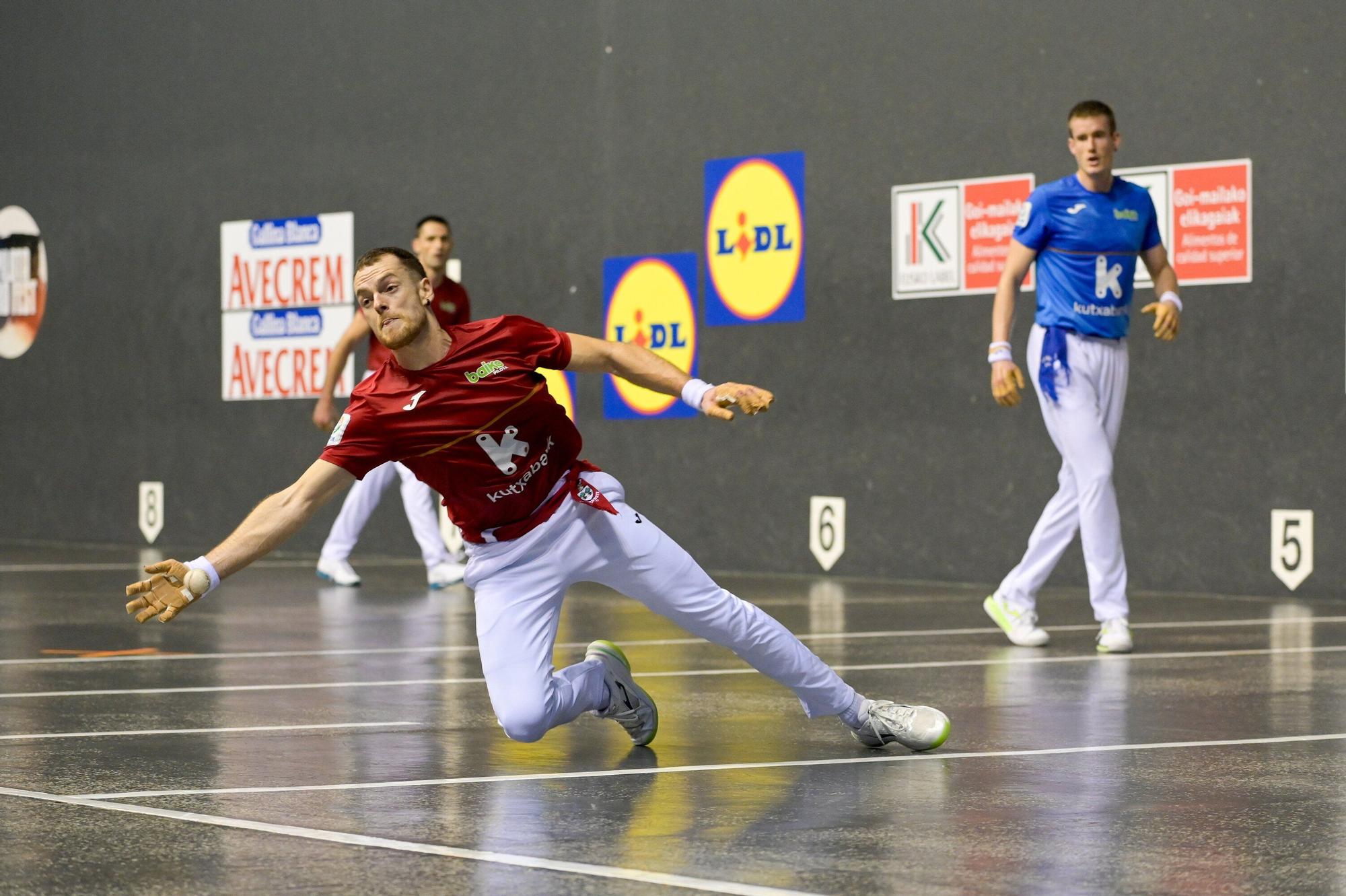 Larrazabal-Mariezkurrena II superan a Laso-Albisu en la tercera jornada del Campeonato de Parejas.