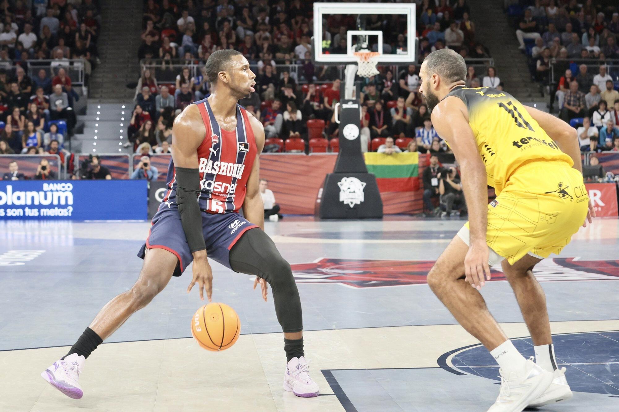 Todas las imágenes del Baskonia - La Laguna Tenerife (89-79)