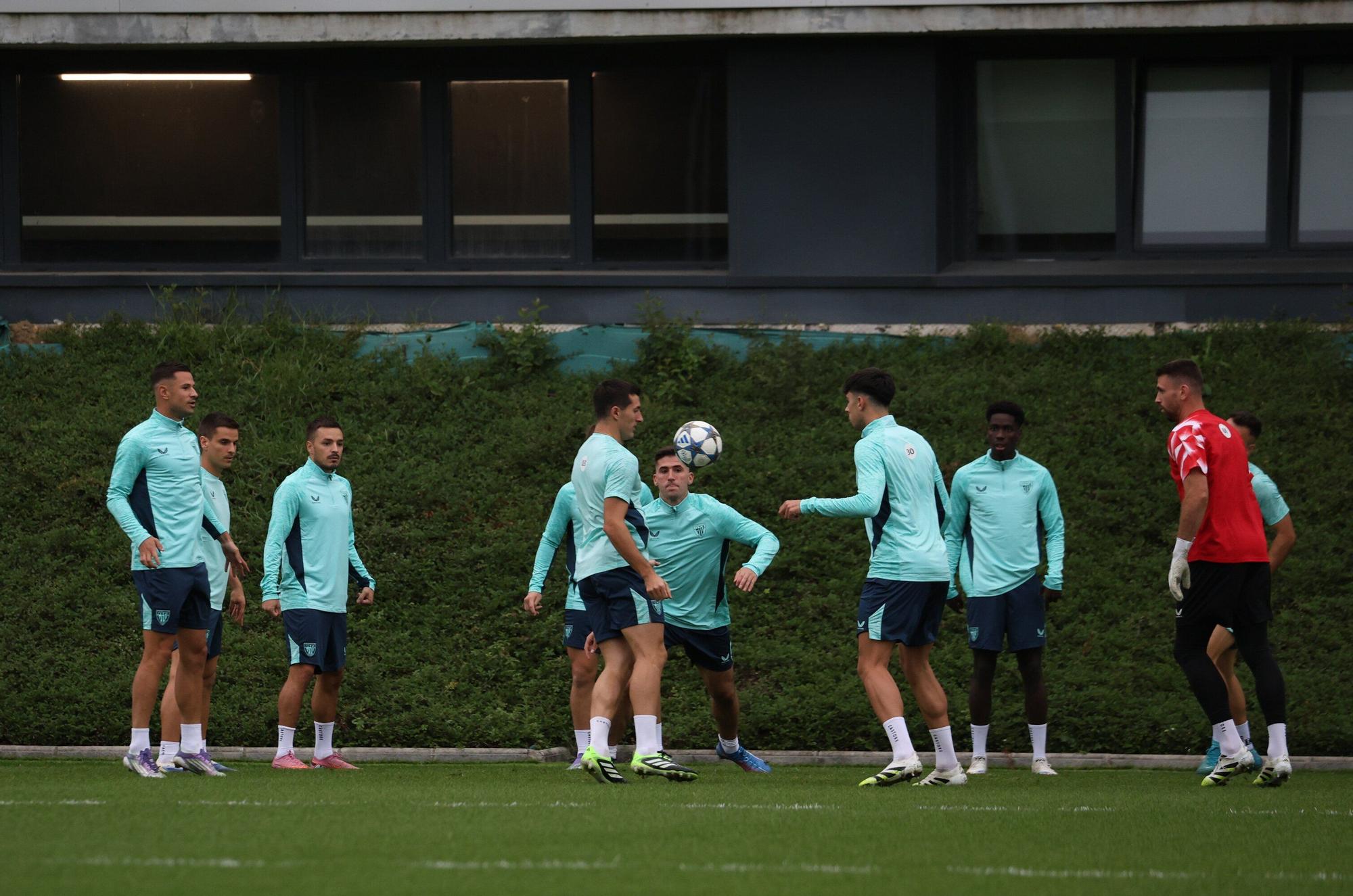 En imágenes: último entrenamiento del Athletic antes del debut en Champions