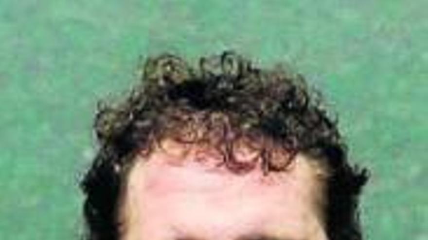 ¿Es necesario el uso del casco en pelota mano?