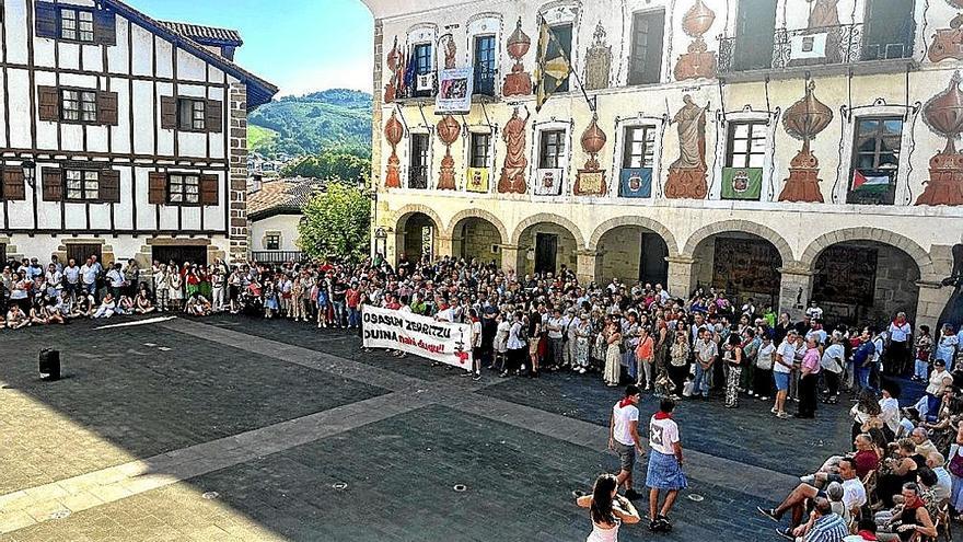 Bortziriak pide una “sanidad digna”