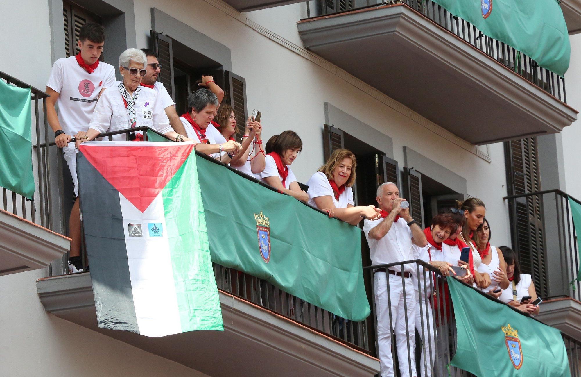 Fotos del  Chupinazo de San Fermín 2025 en Pamplona: ¡La fiesta más internacional se enciende con un grito solidario por Palestina!