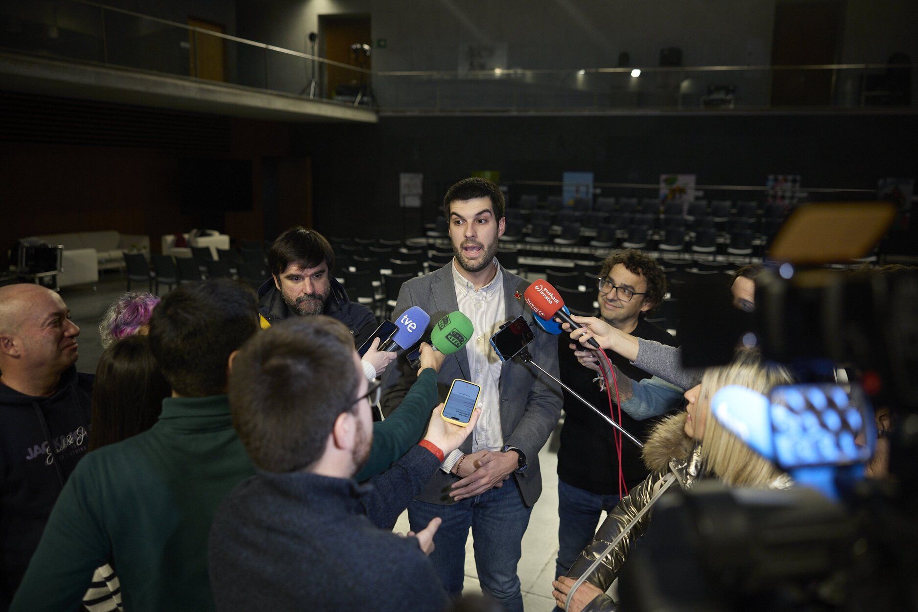 Reunión del equipo de Gobierno para explicar los sobrecostes de Belate.