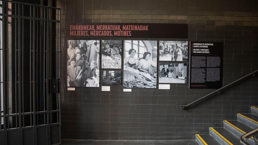 Una exposición en el mercado del Ensanche recuerda el papel protagonista de las mujeres de Pamplona en la huelga por el alza de los precios de los alimentos de 1951