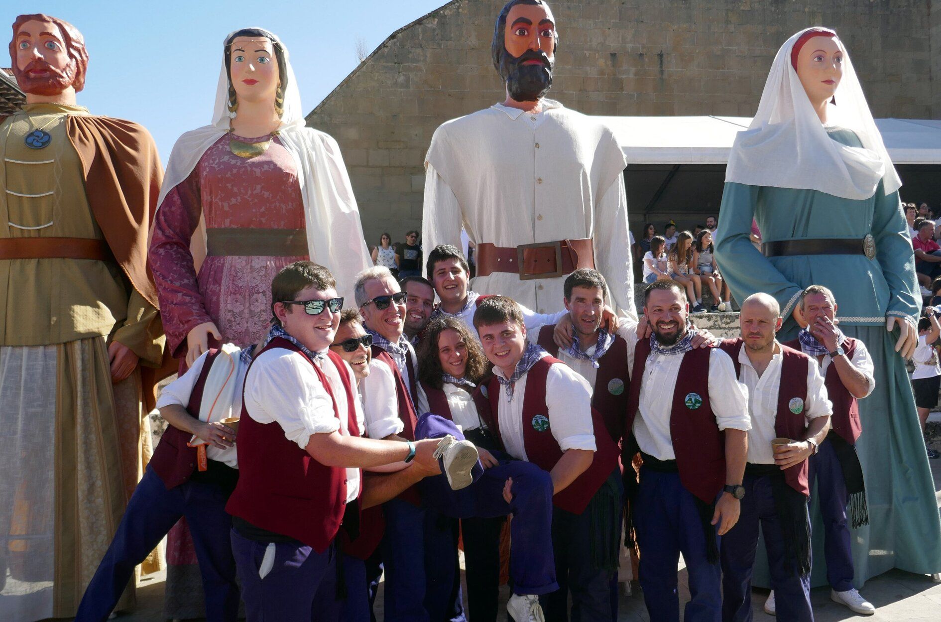 Fotos del chupinazo de fiestas de Irurzun