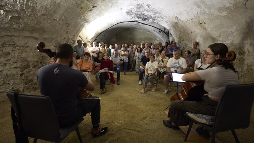 Fotos del día del vino en Zirauki