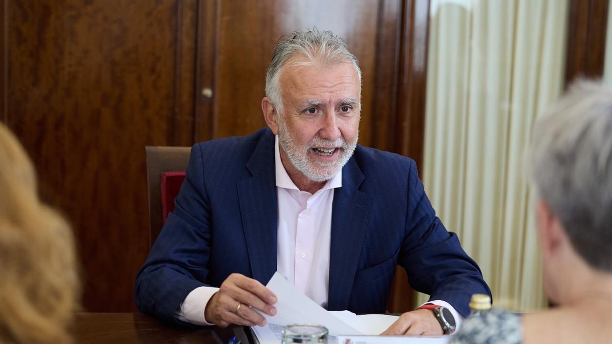 El ministro de Política Territorial y Memoria Democrática, Ángel Víctor Torres.