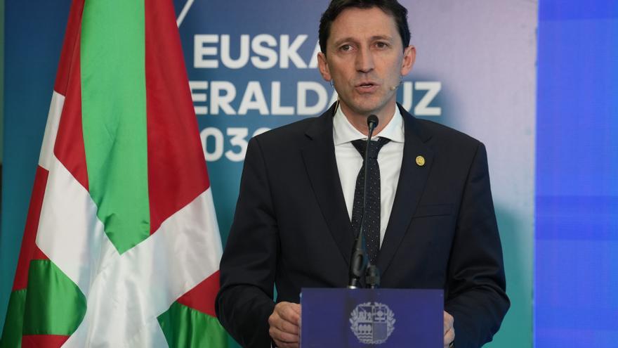 D&#039;Anjou pide a EH Bildu &quot;bajar un poco el tono&quot; para que haya &quot;ambiente de confianza&quot; en la negociación presupuestaria