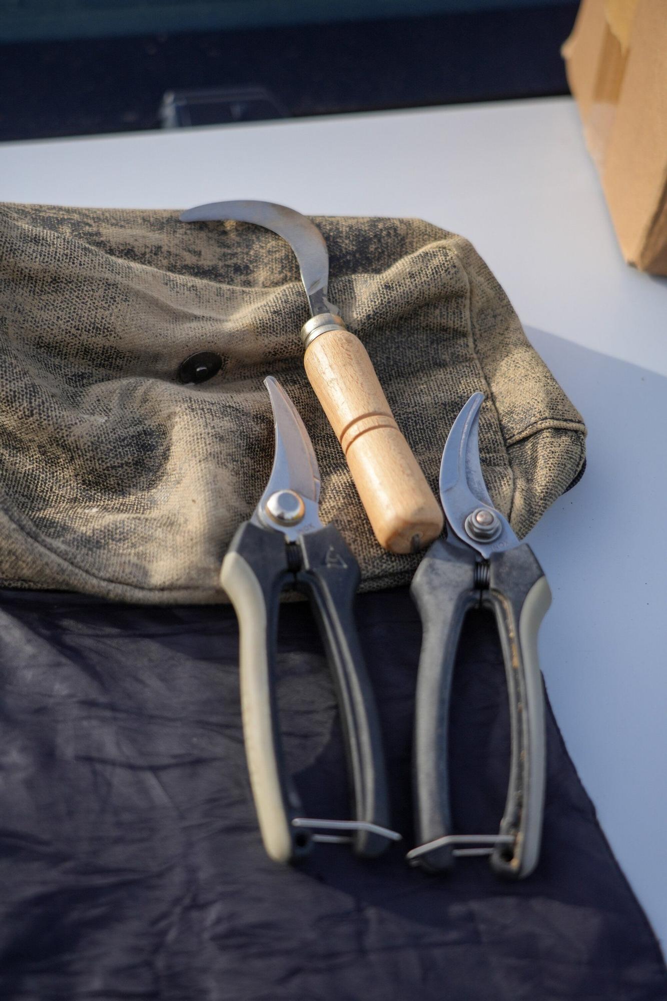 El corchete y las tijeras empleadas hoy en día