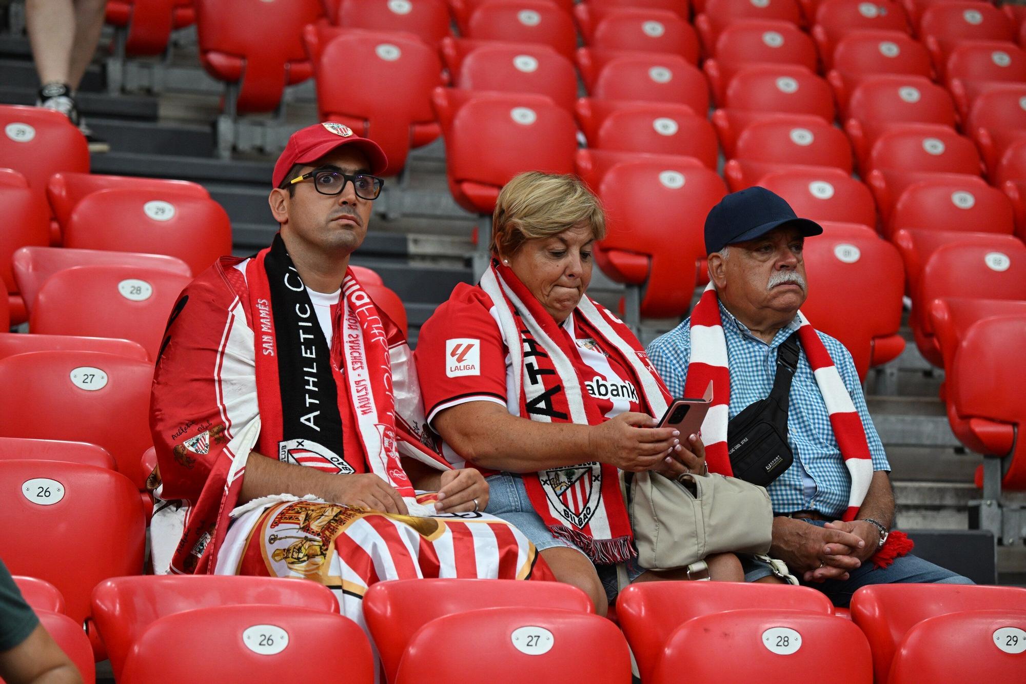 En imágenes: ¿Has estado en San Mamés viendo el Athletic-Sevilla? Búscate en nuestra galería