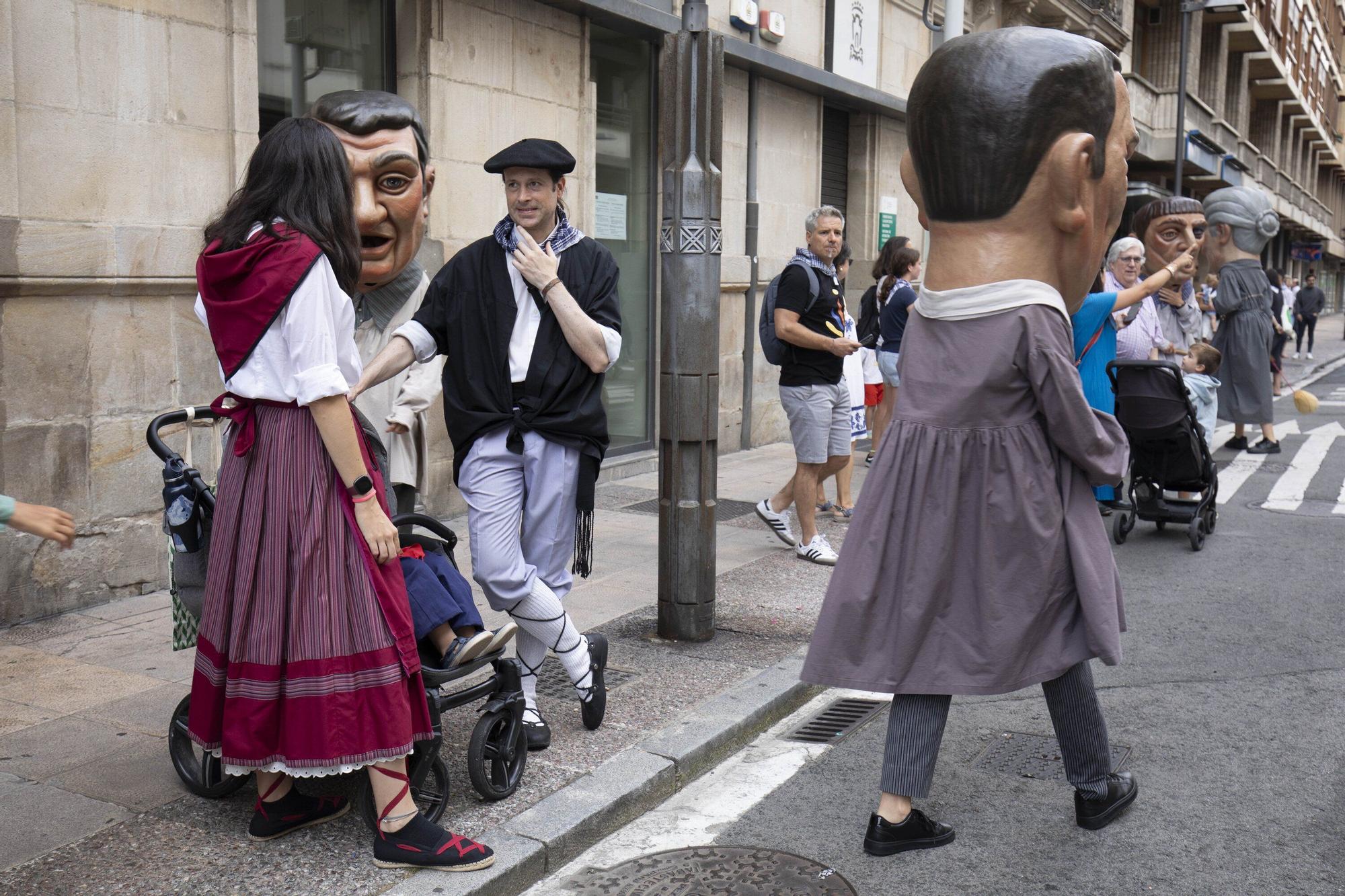 Comparsa de Cabezudos