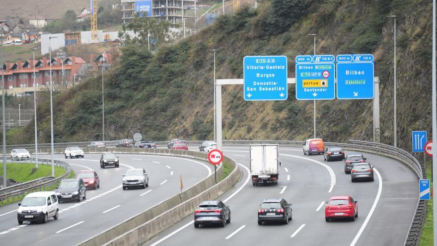 La autopista A-8 y otros viales cambian de nombre