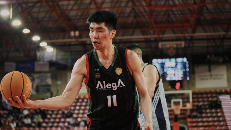 Partidazo de Jiahao Yu, pívot chino cedido por el Surne Bilbao: ¡40 créditos de valoración!