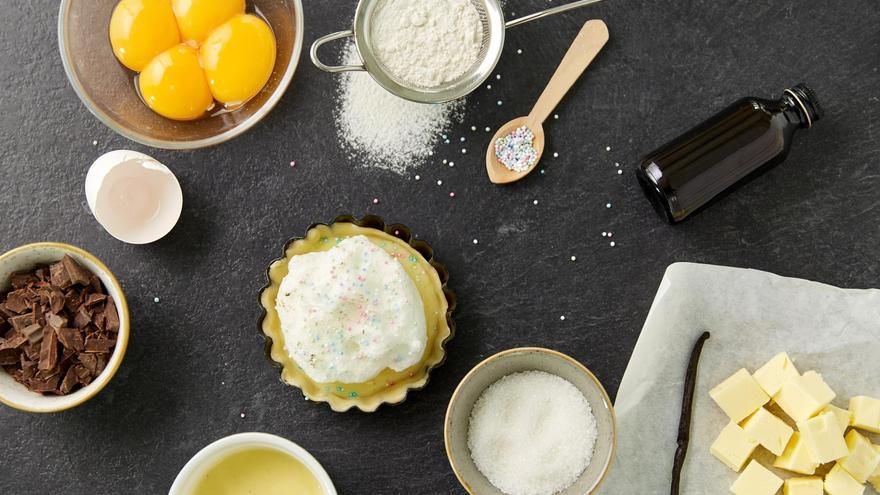 Prepara el famoso pastel imposible que sorprende y desafía las leyes de la física