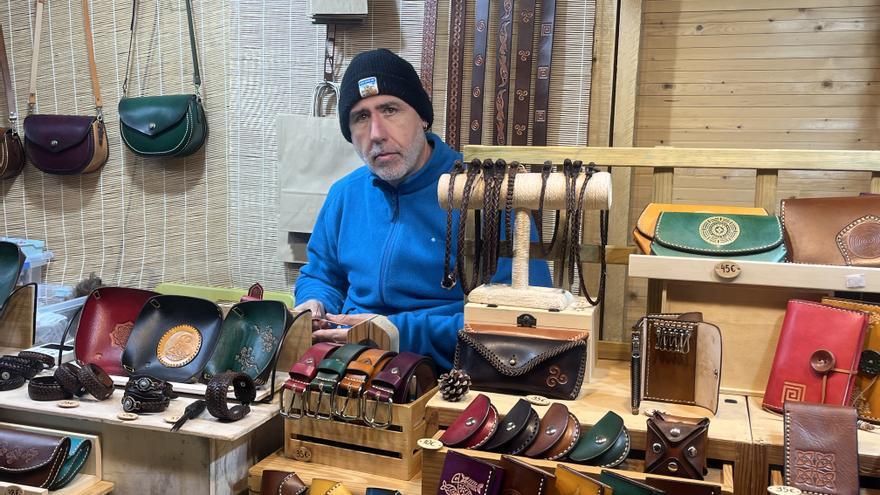 En imágenes: Bilbao estrena un mercado navideño de artesanía con opciones para todos los gustos