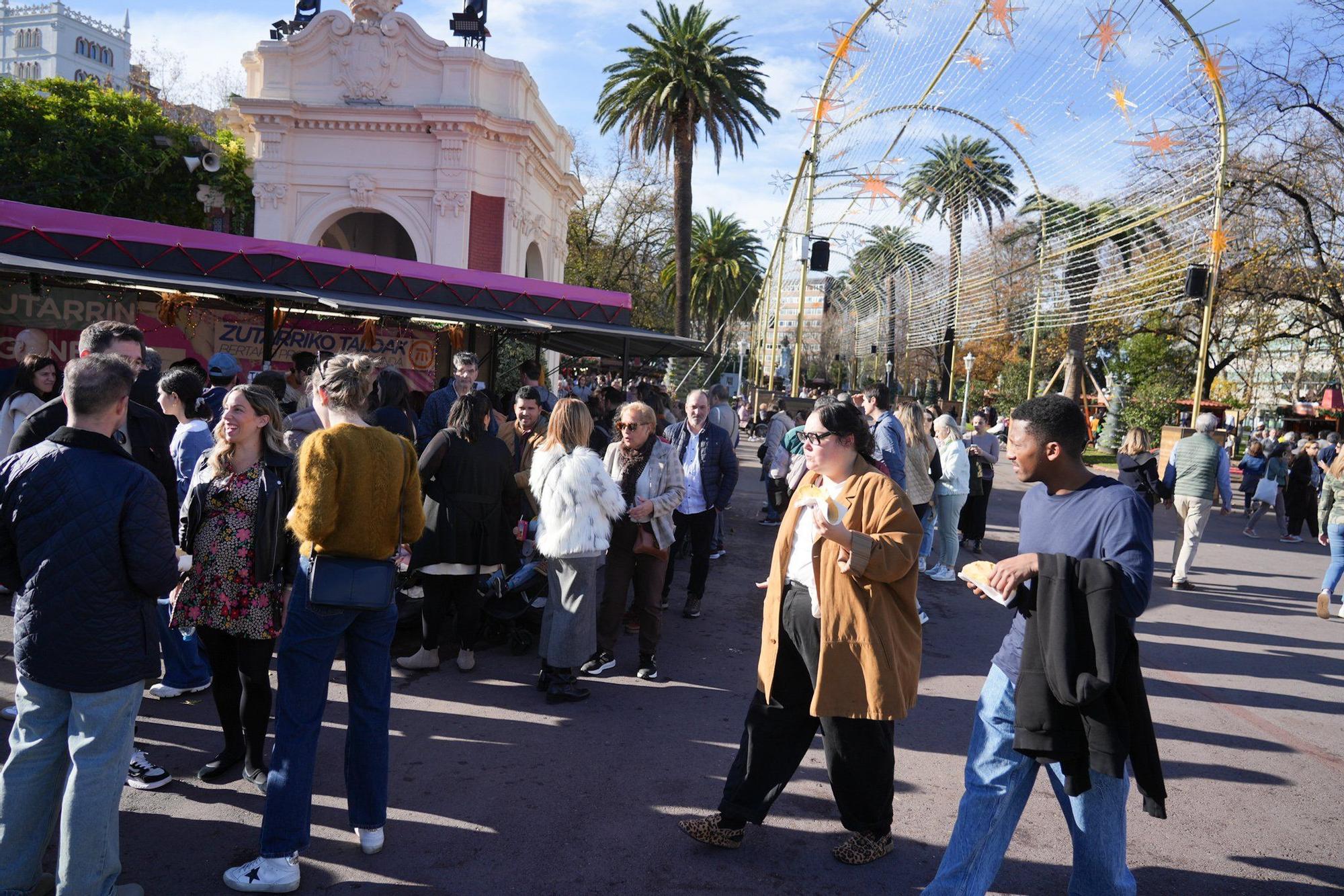 En imágenes: Bilbao está de moda: el buen tiempo atrae a miles de visitantes en el puente de diciembre