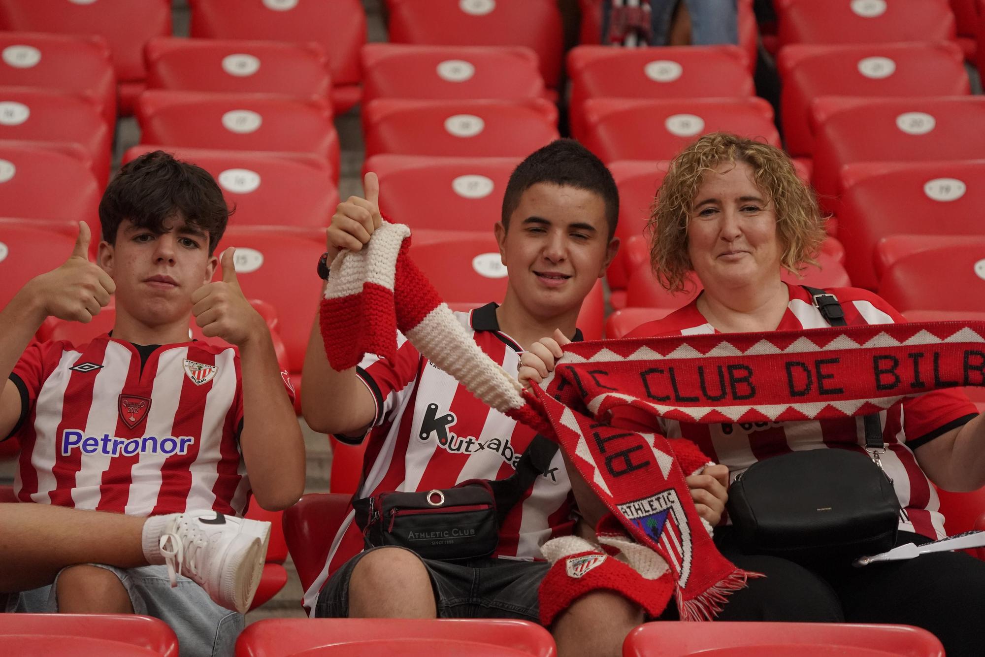 En imágenes: ¿Has estado en San Mamés viendo el Athletic-Sevilla? Búscate en nuestra galería