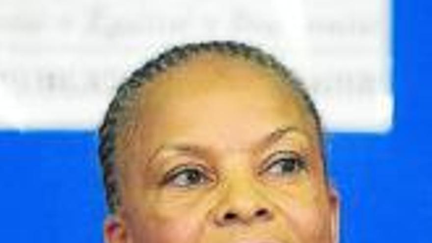 Taubira ratifica su candidatura a la presidencia de Francia