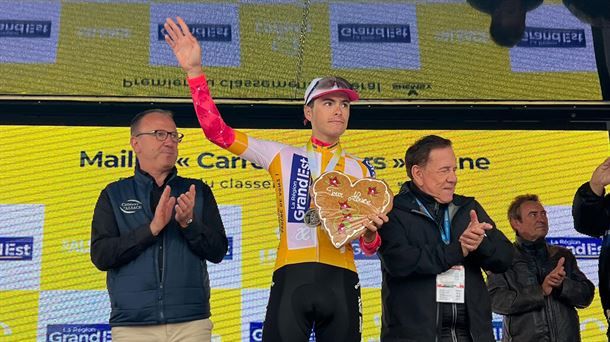 Markel Beloki (hijo de Joseba), con el maillot amarillo del Tour d' Alsace.