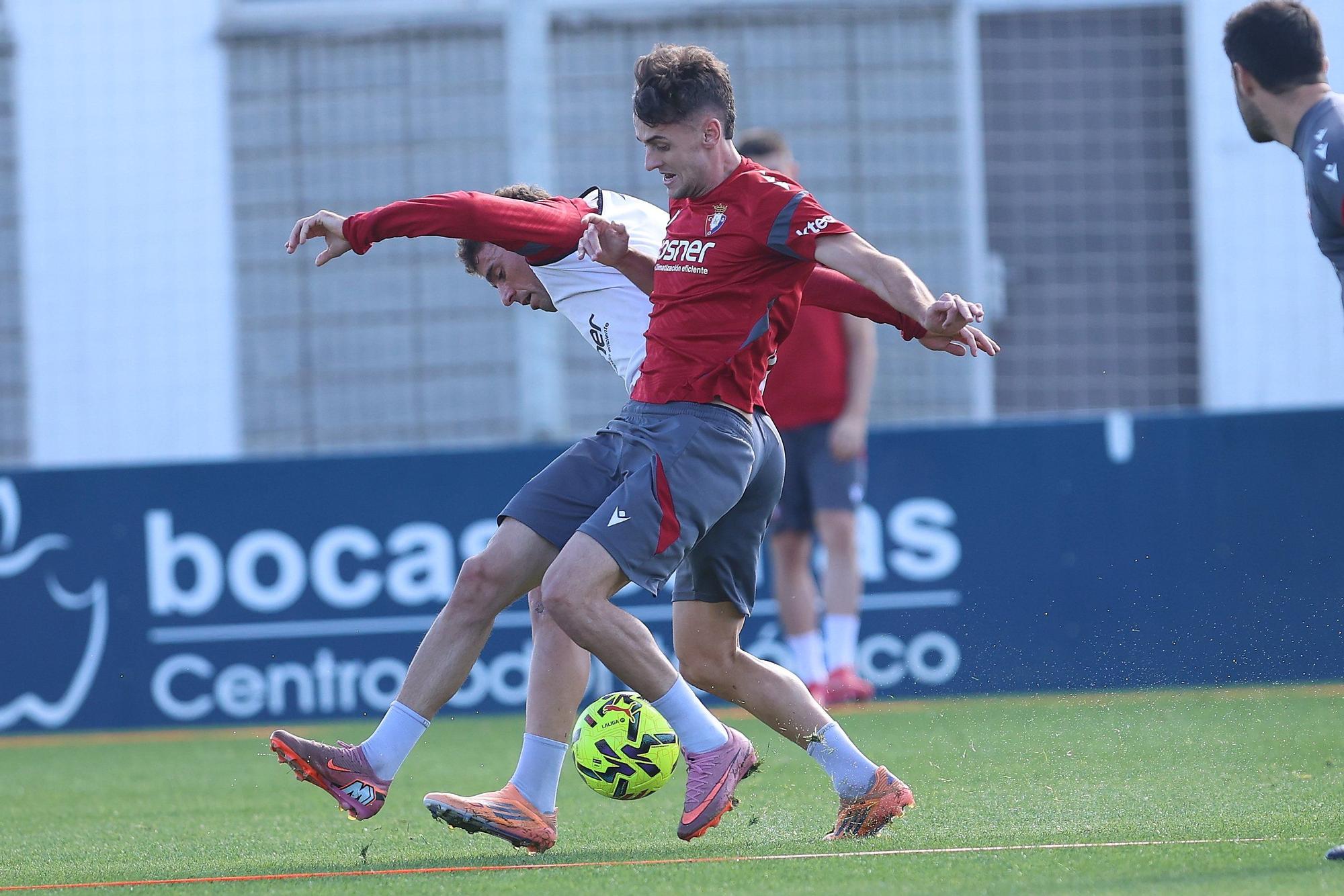 Fotos del entrenamiento de Osasuna (martes 4 de noviembre de 2025)