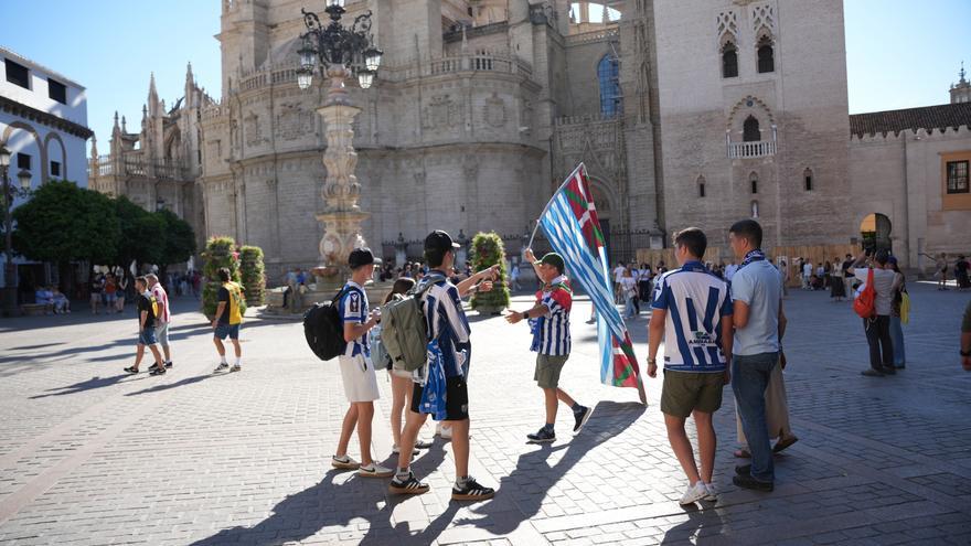 Hoy voy con la Real porque lleva una Ikurriña en la camiseta, porque su victoria será la de un país, como lo fue la de mi equipo contra el Mallorca, y porque me da la gana