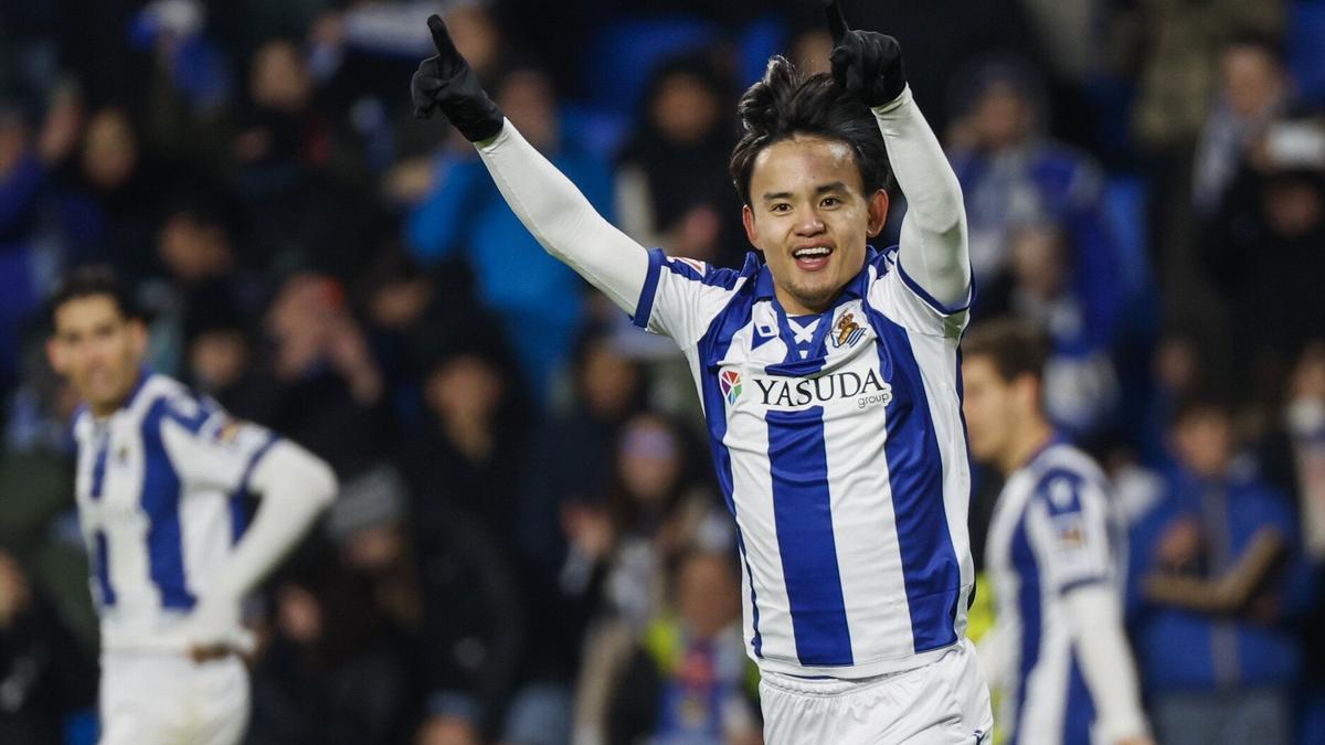 Take Kubo celebra su gol durante el encuentro de la temporada que la Real Sociedad y el Villarreal disputaron en Anoeta, en San Sebastián.