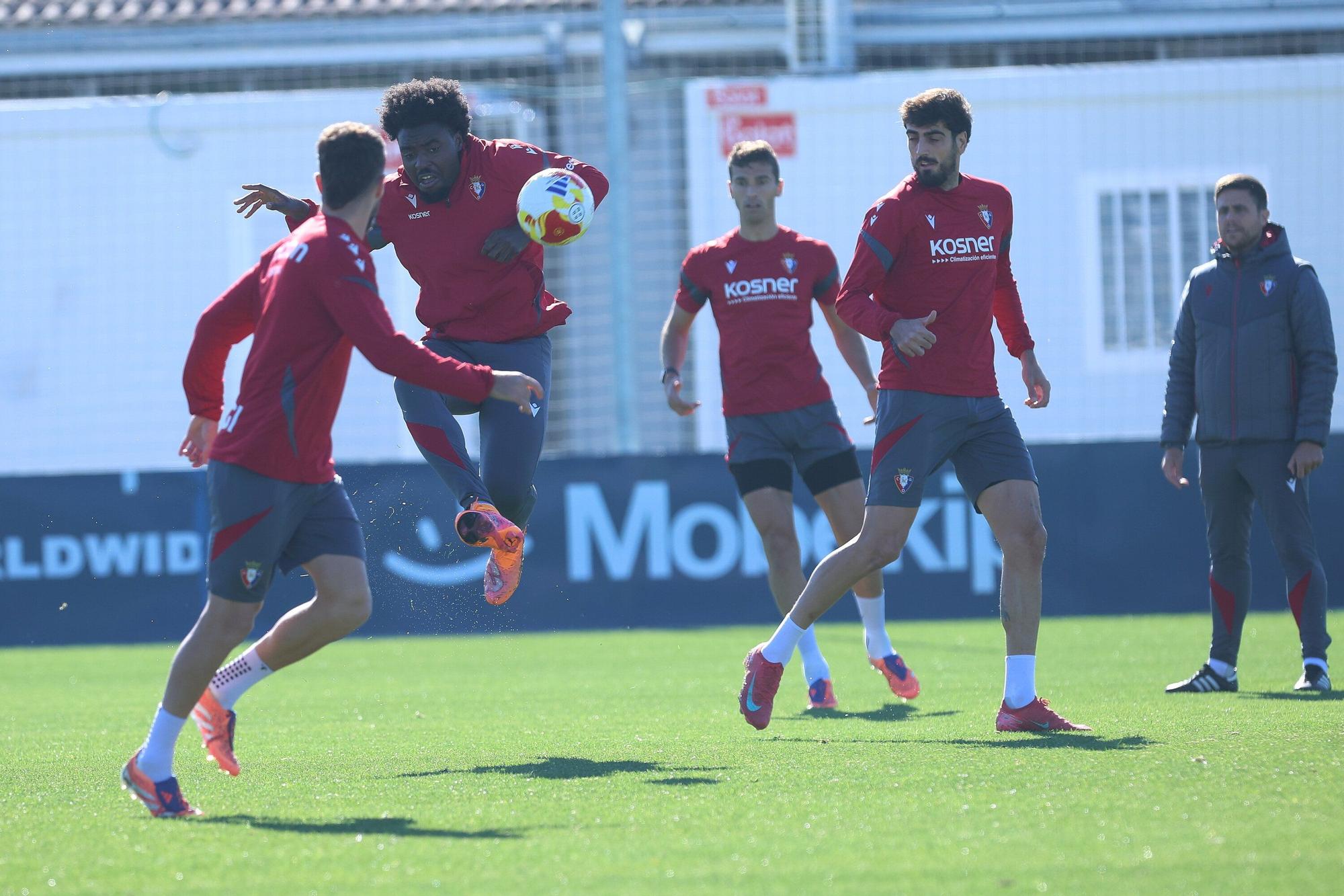 Fotos del entrenamiento de Ossuna (martes 28 de octubre de 2025)