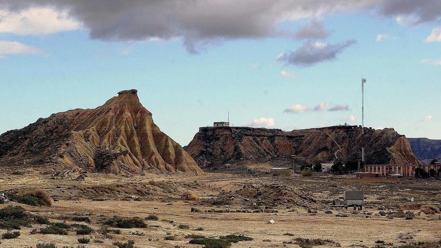 Herida leve una ciclista de 60 años al caer en Bardenas Reales