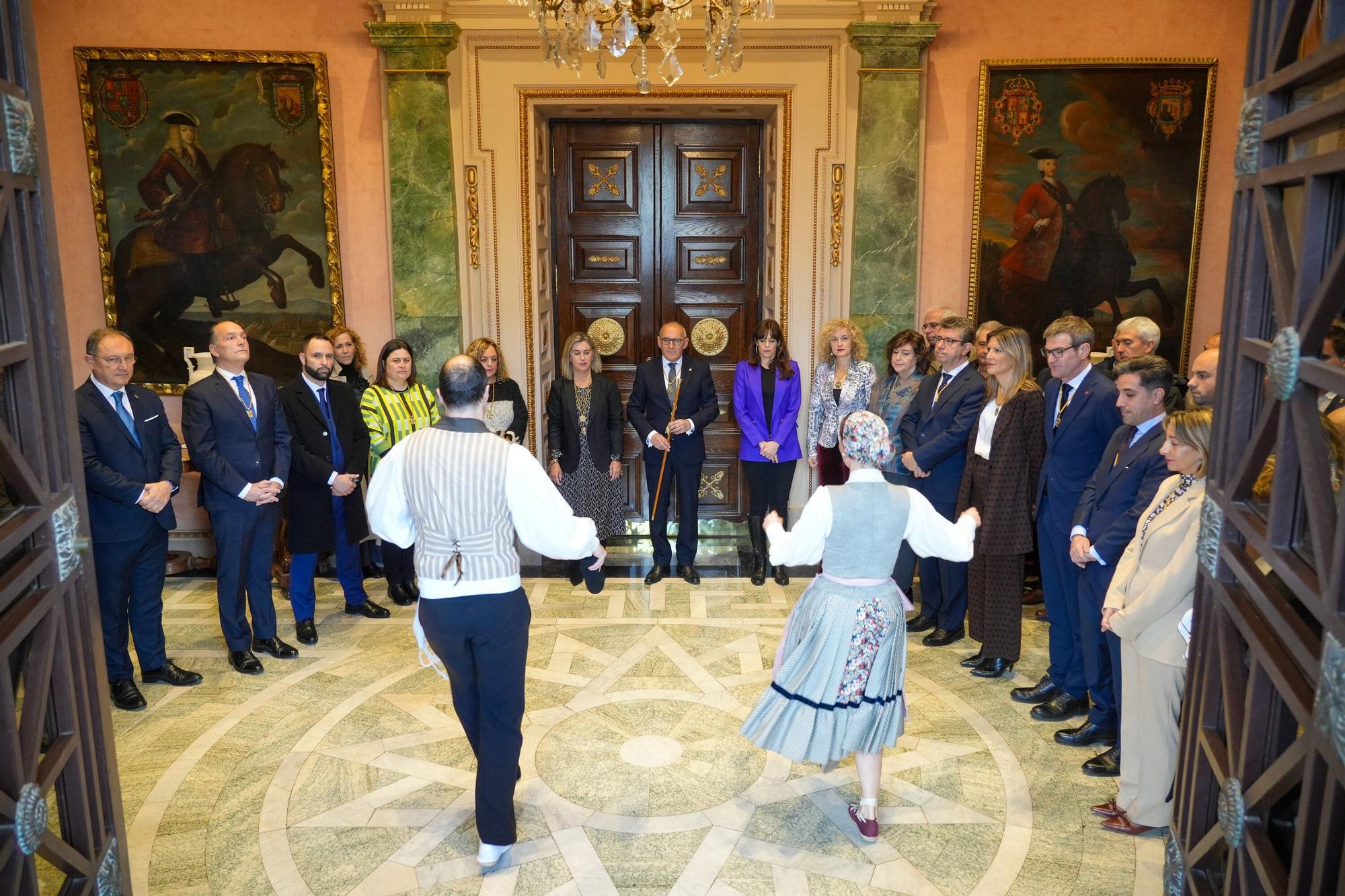 En imágenes: Pleno Tradicional de noviembre de Juntas Generales