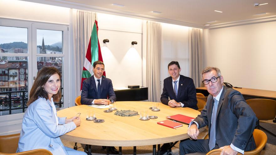 El Gobierno vasco presenta al presidente de la CNMV el ecosistema financiero vasco y abordan el mercado de valores