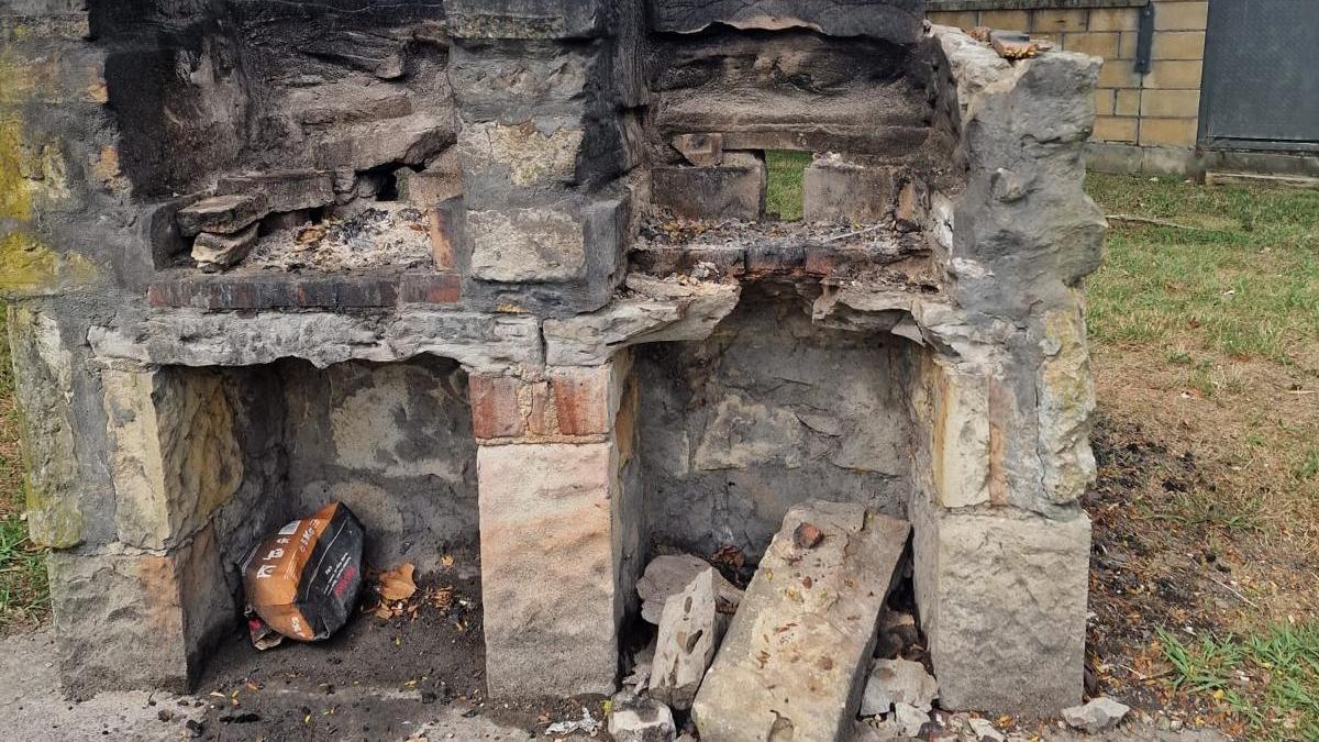 Destrozos en el merendero de Larrabarrena