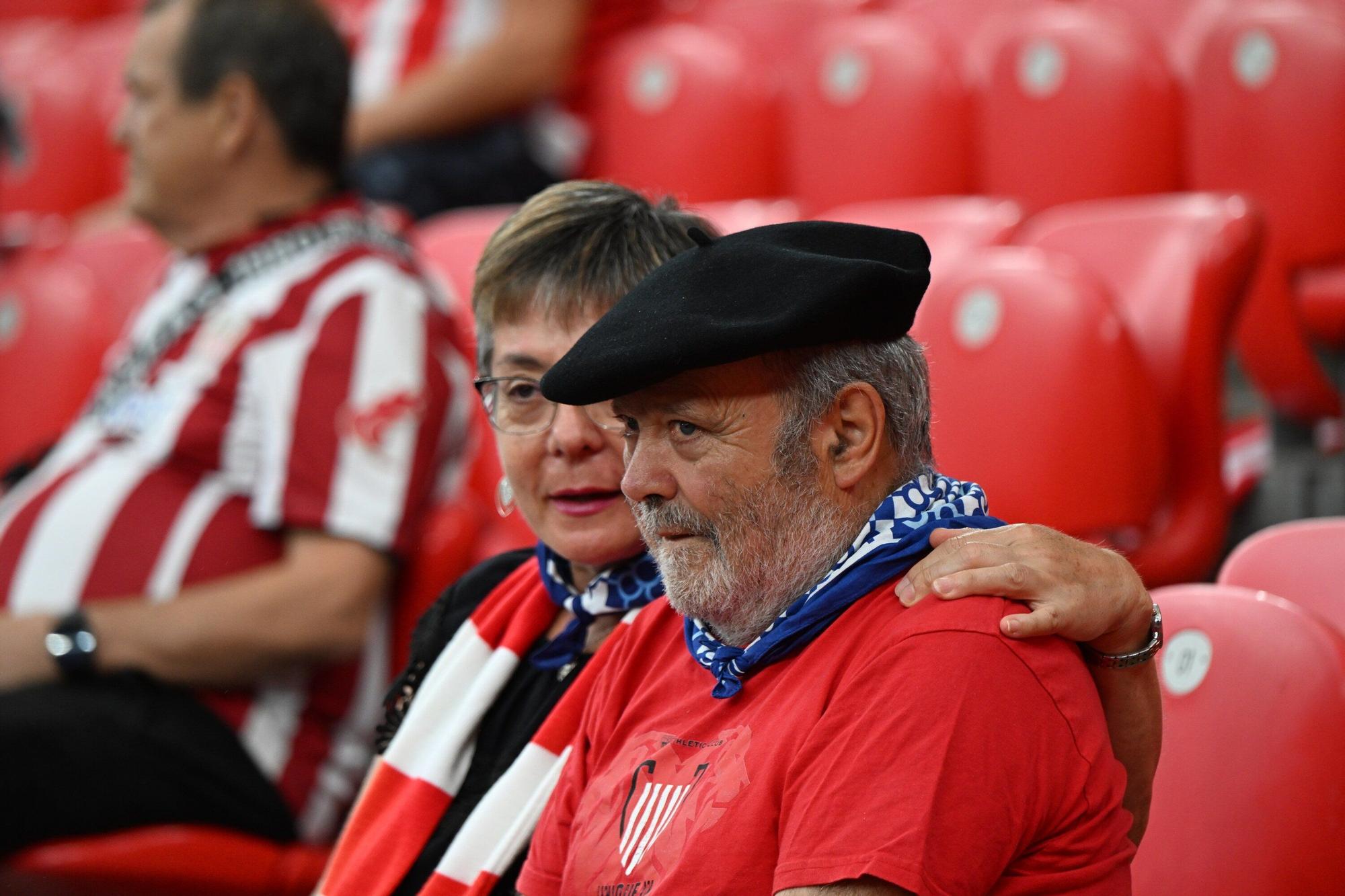 En imágenes: ¿Has estado en San Mamés viendo el Athletic-Sevilla? Búscate en nuestra galería