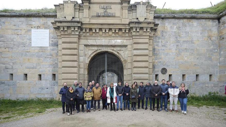 Geroa Bai homenajea en el Fuerte de San Cristóbal a las víctimas del franquismo