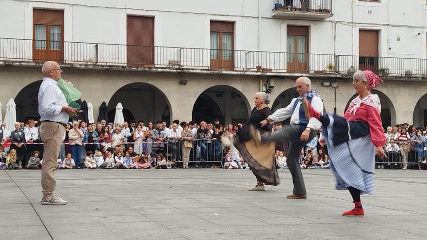 Aretxabaleta: Ángel Barandiaran, homenajeado con el &#039;Atxabalta Saria&#039;