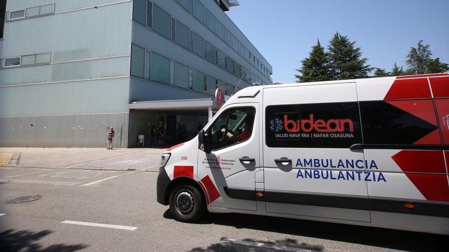 Trasladado un hombre de 59 años tras una salida de vía con vuelco en Uztárroz